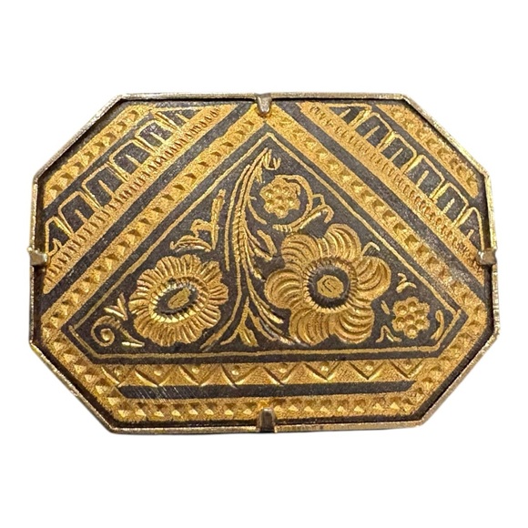Vintage Black Gold Floral Etched Octagon Brooch Pin J23 - Picture 2 of 5